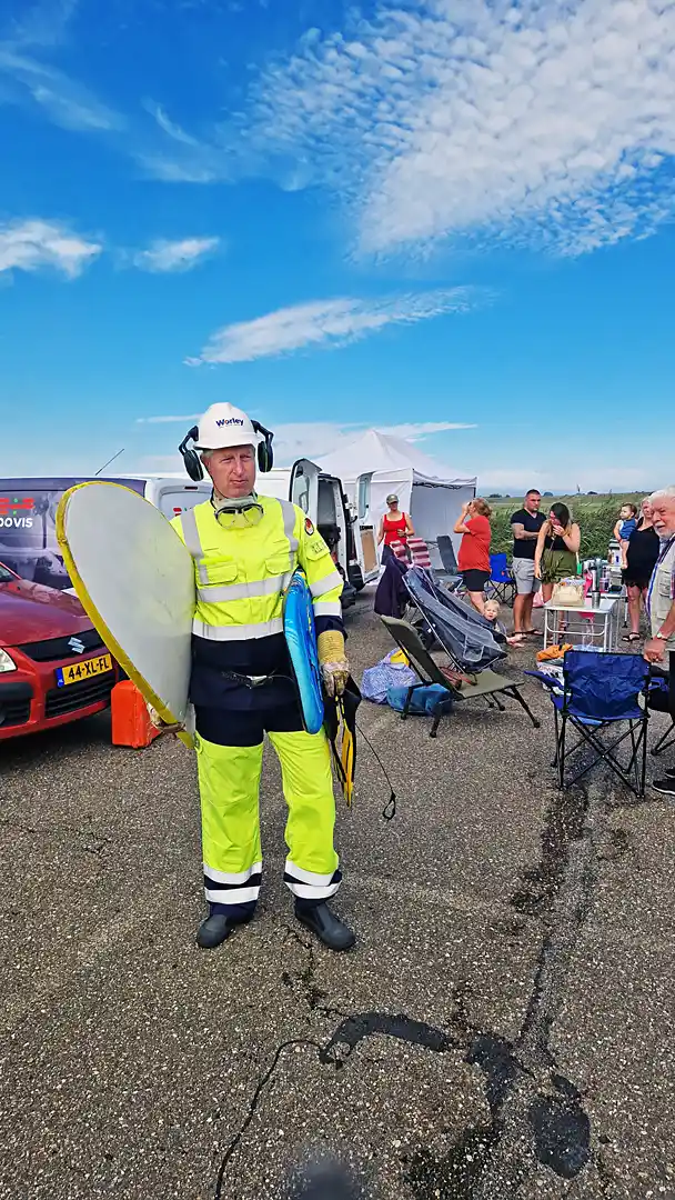 Snorkelaar in een iets minder typischse snorkeloutfit